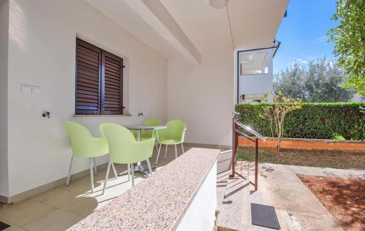 Mirko Apartamento Poreč Exterior foto
