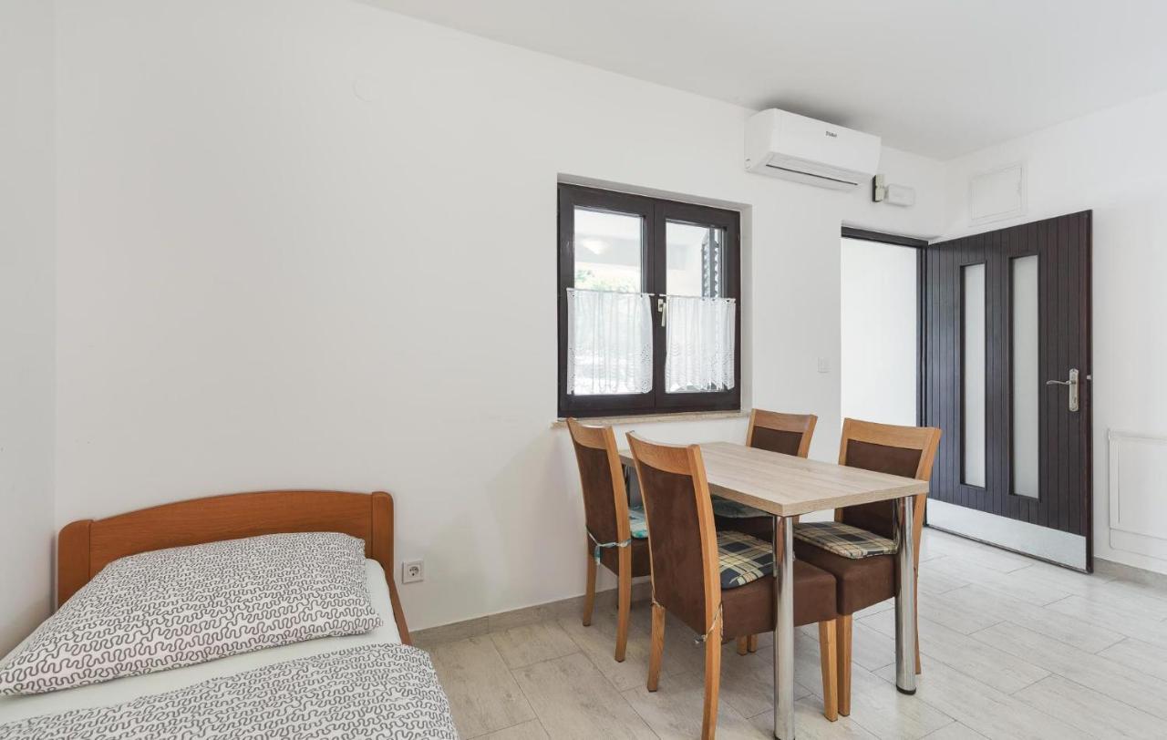 Mirko Apartamento Poreč Exterior foto