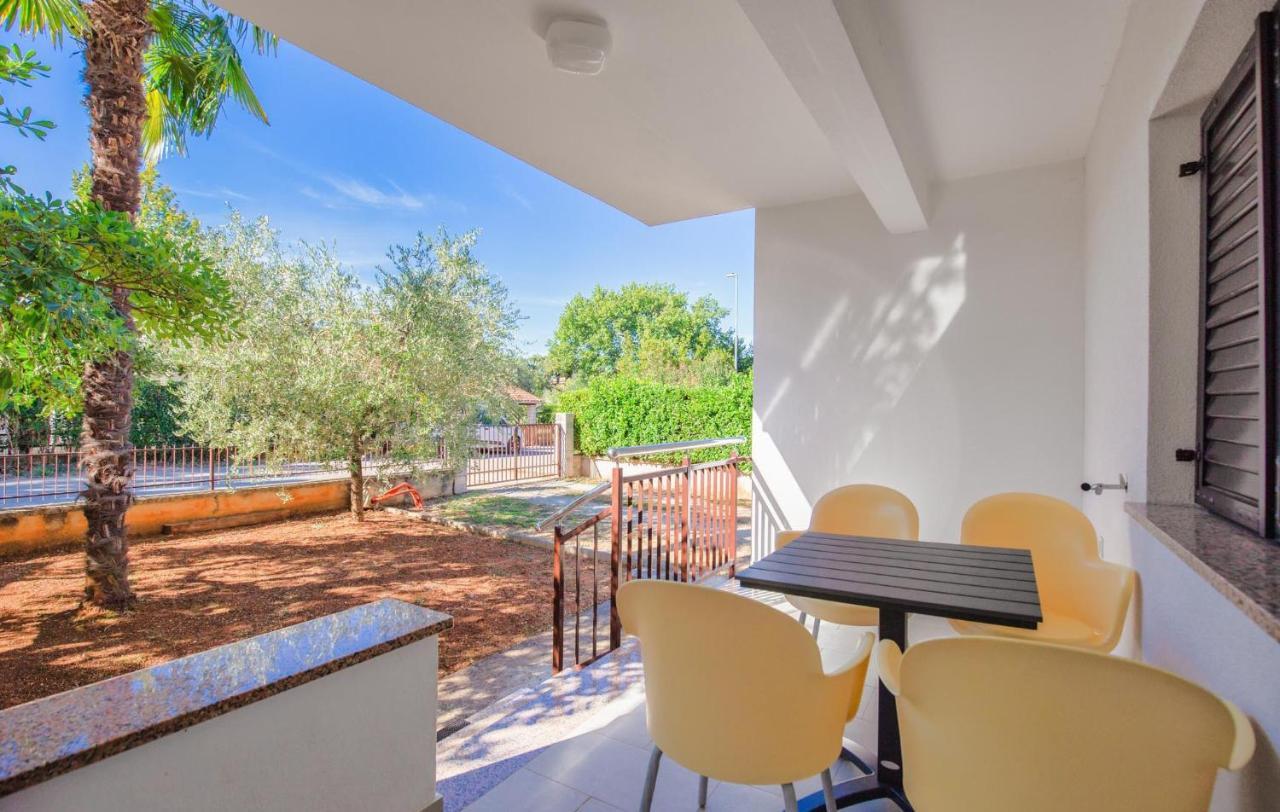 Mirko Apartamento Poreč Exterior foto