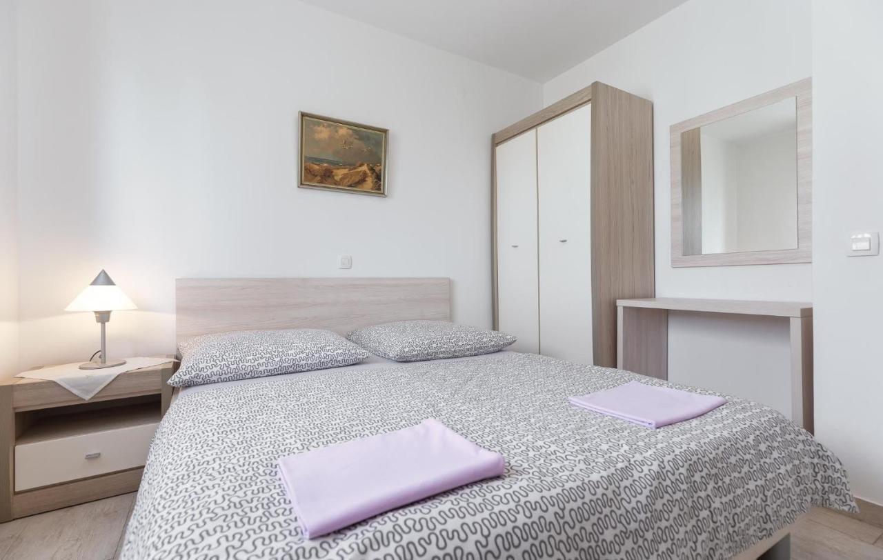 Mirko Apartamento Poreč Exterior foto
