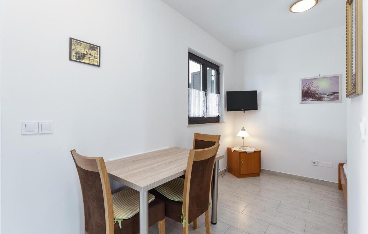 Mirko Apartamento Poreč Exterior foto