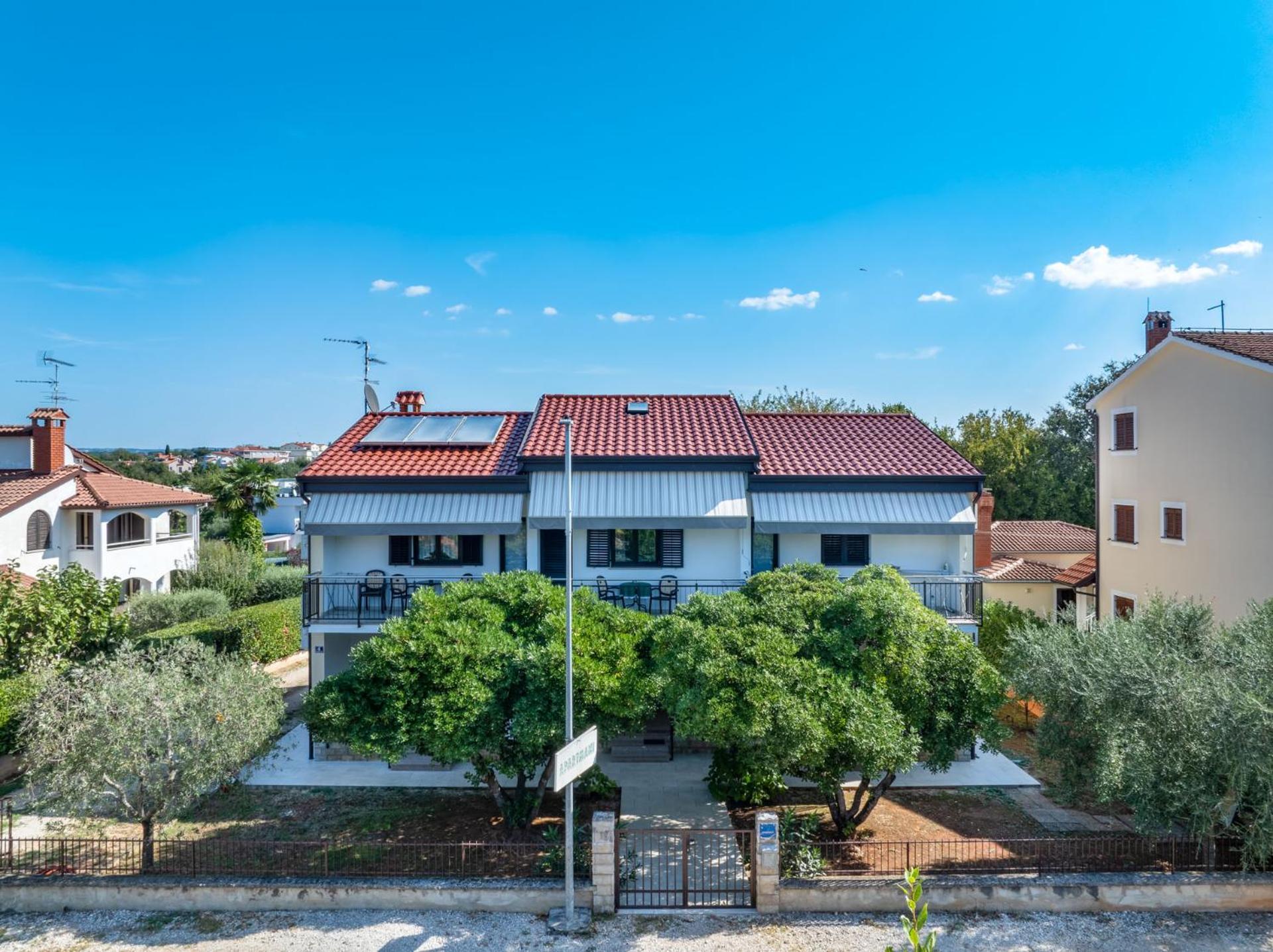 Mirko Apartamento Poreč Exterior foto